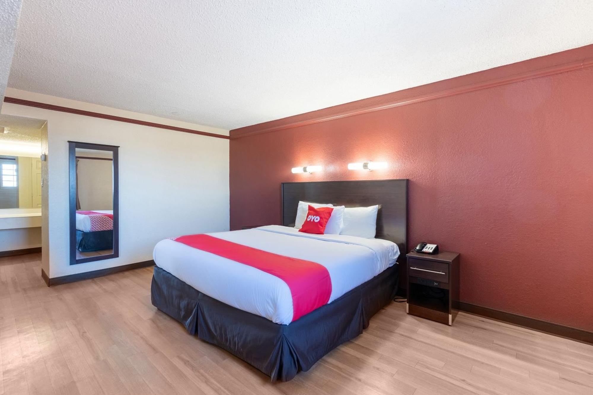 Oyo Hotel Tulsa N Sheridan Rd & Airport Eksteriør billede