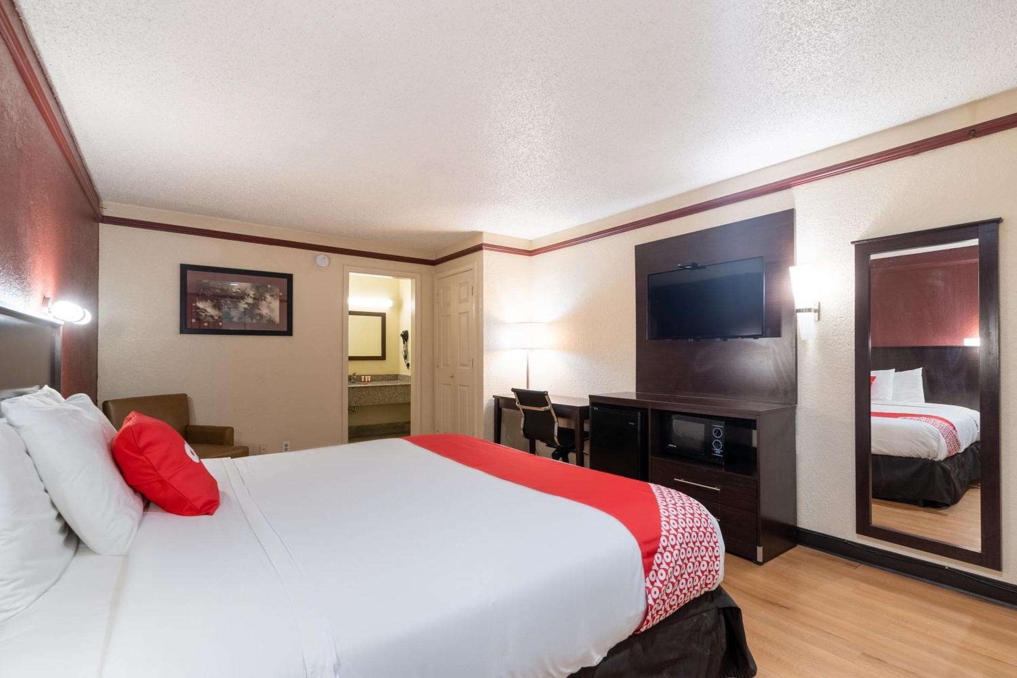 Oyo Hotel Tulsa N Sheridan Rd & Airport Eksteriør billede