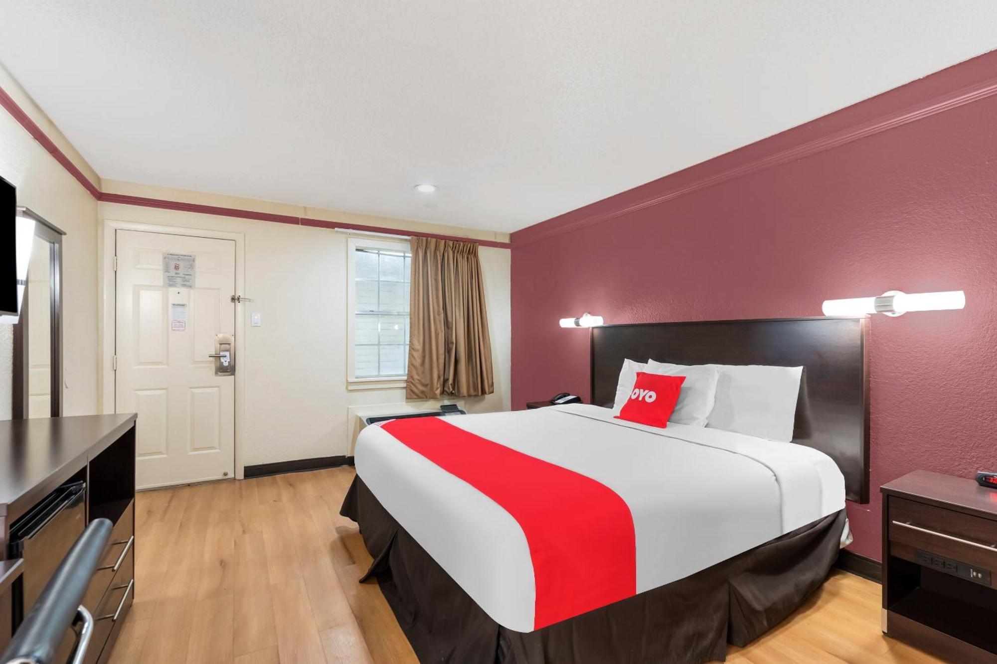 Oyo Hotel Tulsa N Sheridan Rd & Airport Eksteriør billede