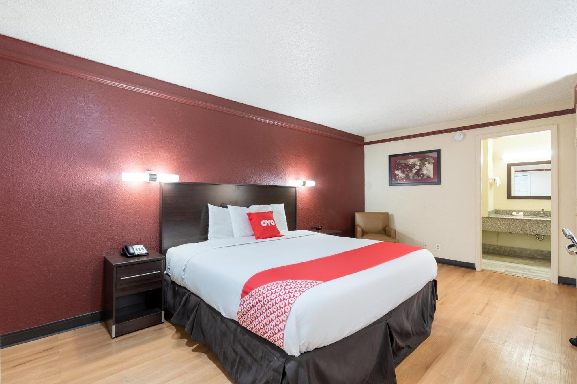 Oyo Hotel Tulsa N Sheridan Rd & Airport Eksteriør billede