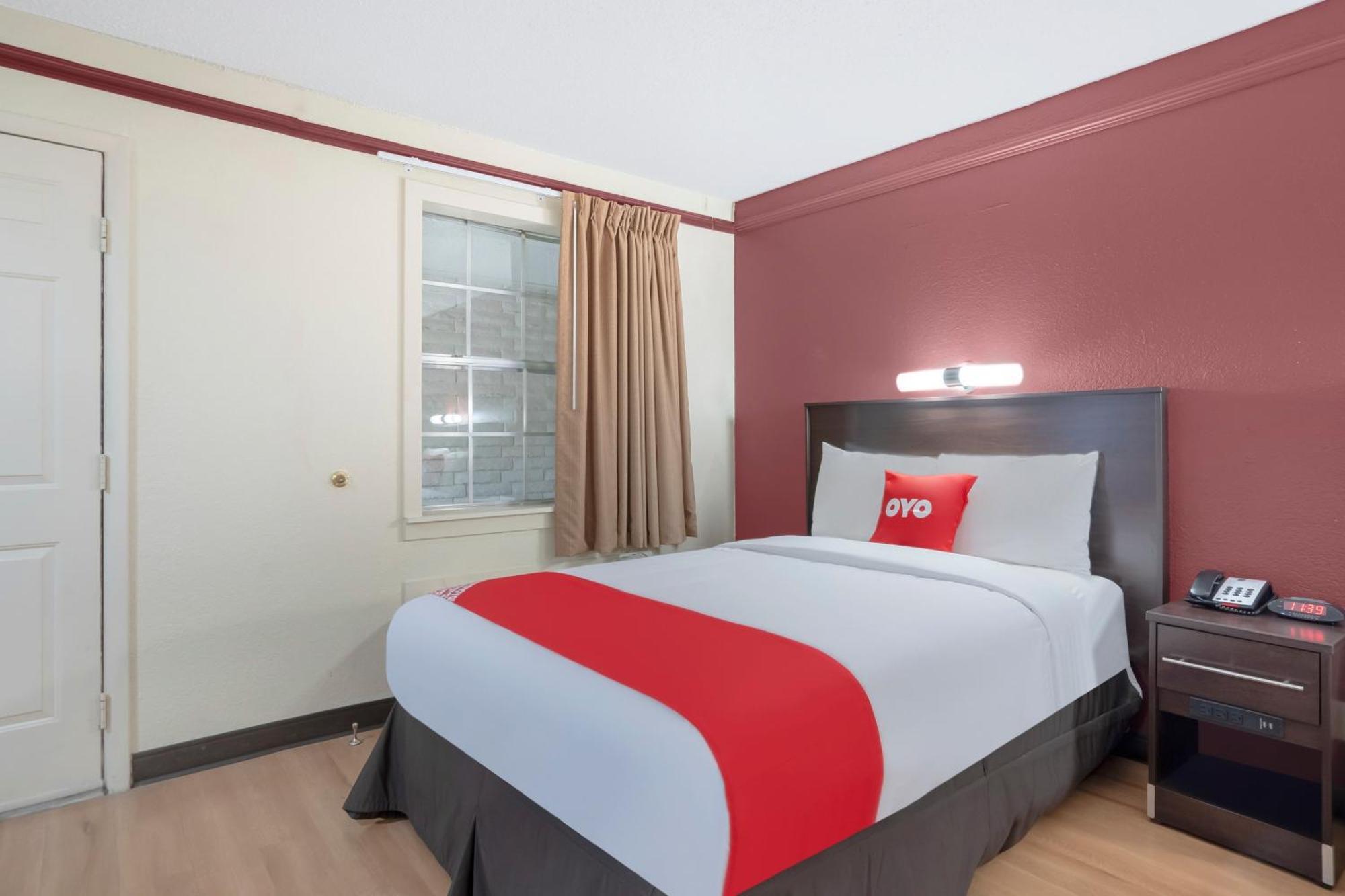 Oyo Hotel Tulsa N Sheridan Rd & Airport Eksteriør billede