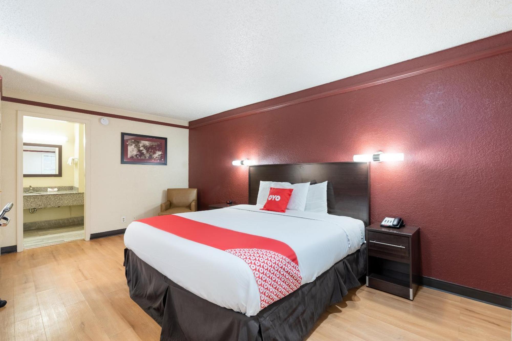 Oyo Hotel Tulsa N Sheridan Rd & Airport Eksteriør billede