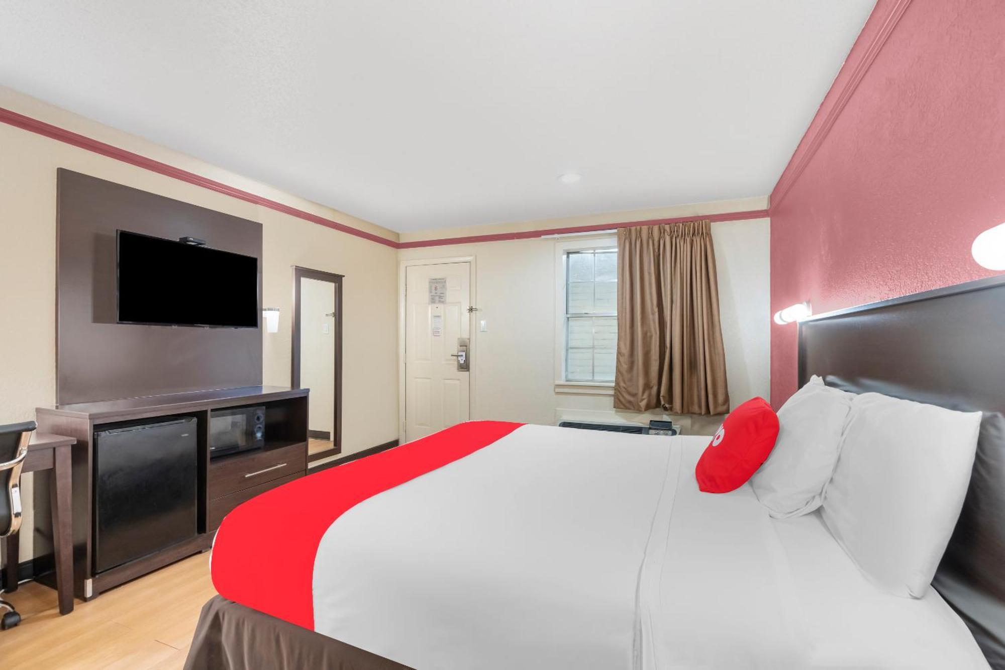 Oyo Hotel Tulsa N Sheridan Rd & Airport Eksteriør billede