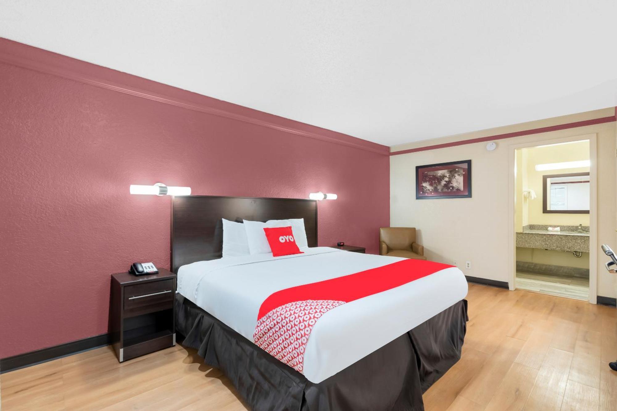 Oyo Hotel Tulsa N Sheridan Rd & Airport Eksteriør billede