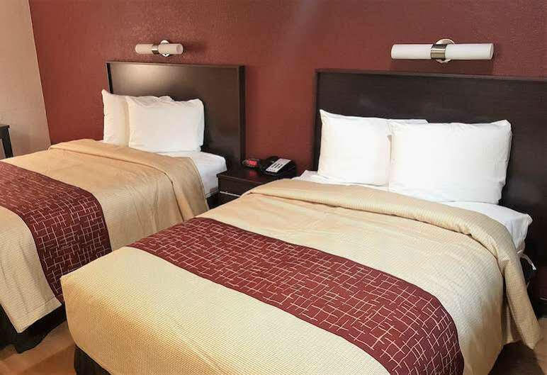Oyo Hotel Tulsa N Sheridan Rd & Airport Eksteriør billede